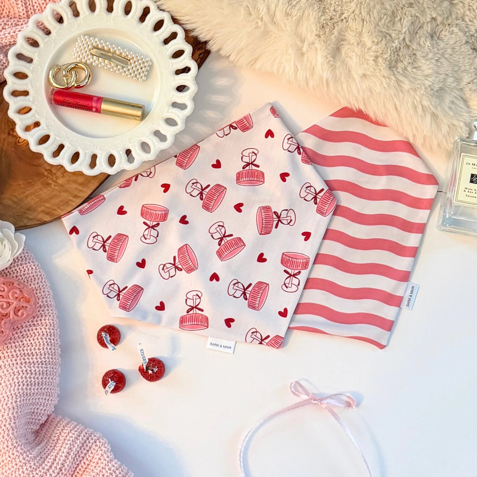 Bark & Main - Champagne and Squiggles