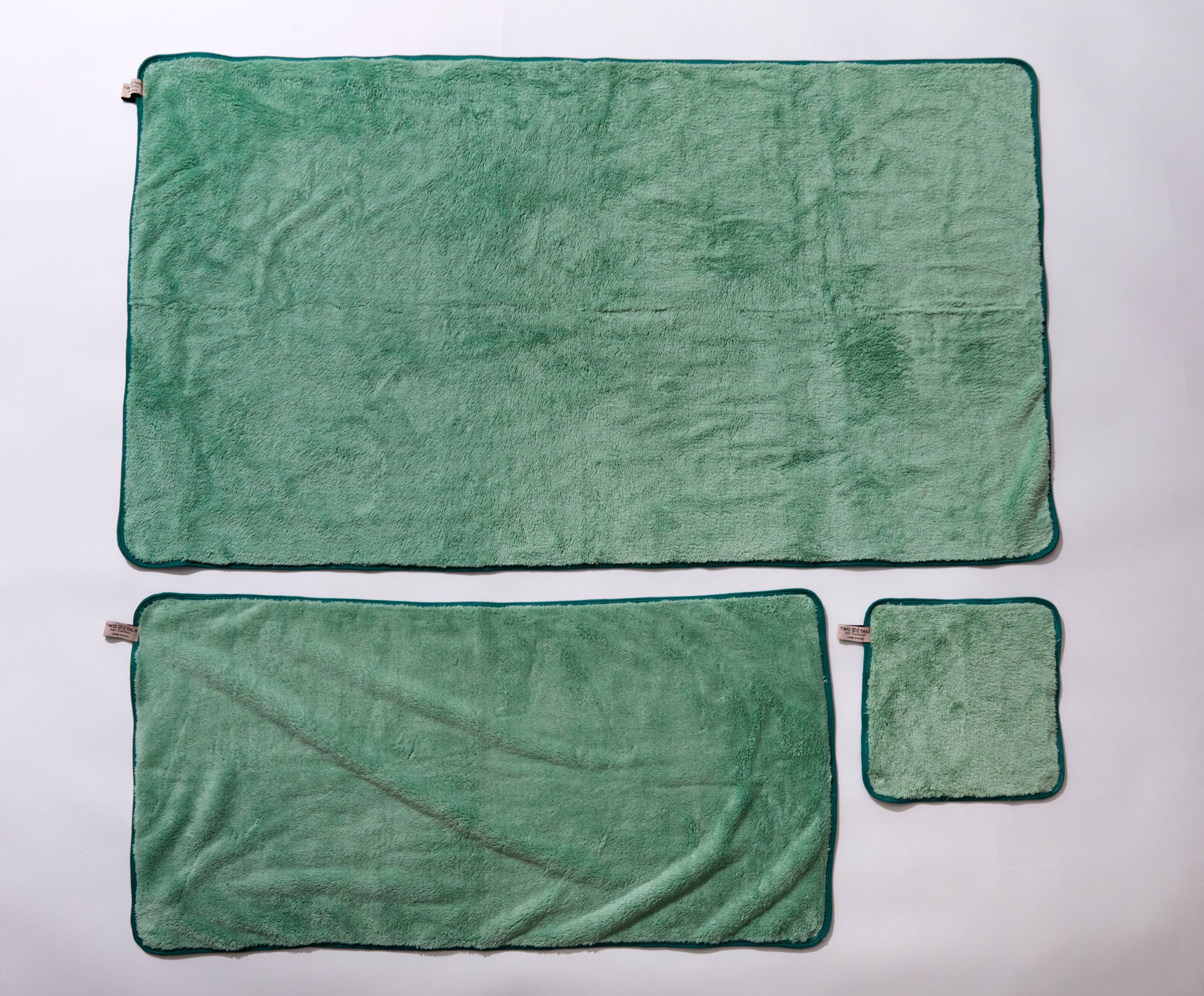 Two Tails Pet N' Dry Microfiber Pet Towel
