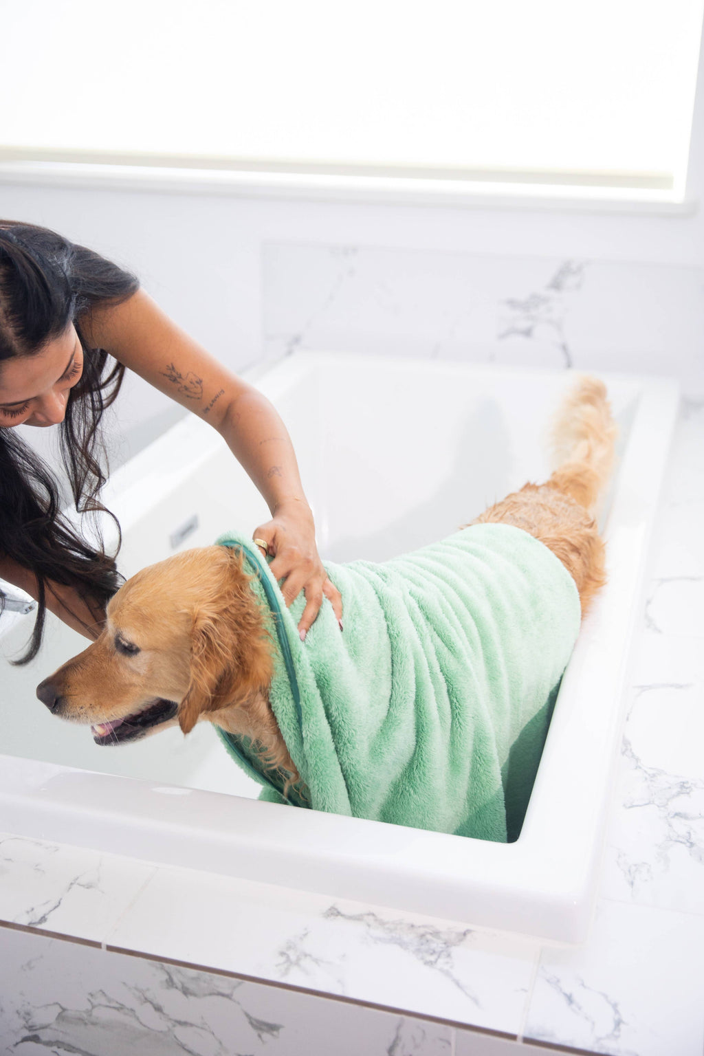 Two Tails Pet N' Dry Microfiber Pet Towel