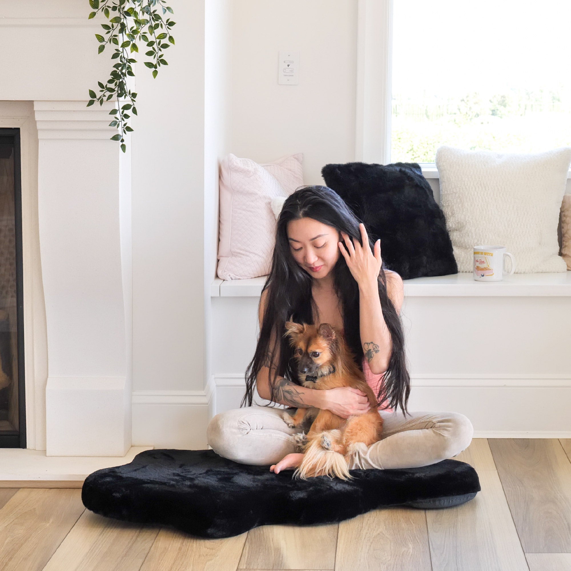Hide Shape Leak-Resistant Dog Bed – Faux Fur, 5 Colours & 2 Sizes