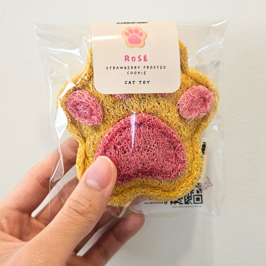 Chompurr Rosè Paw Cookie Cat Chew Toy