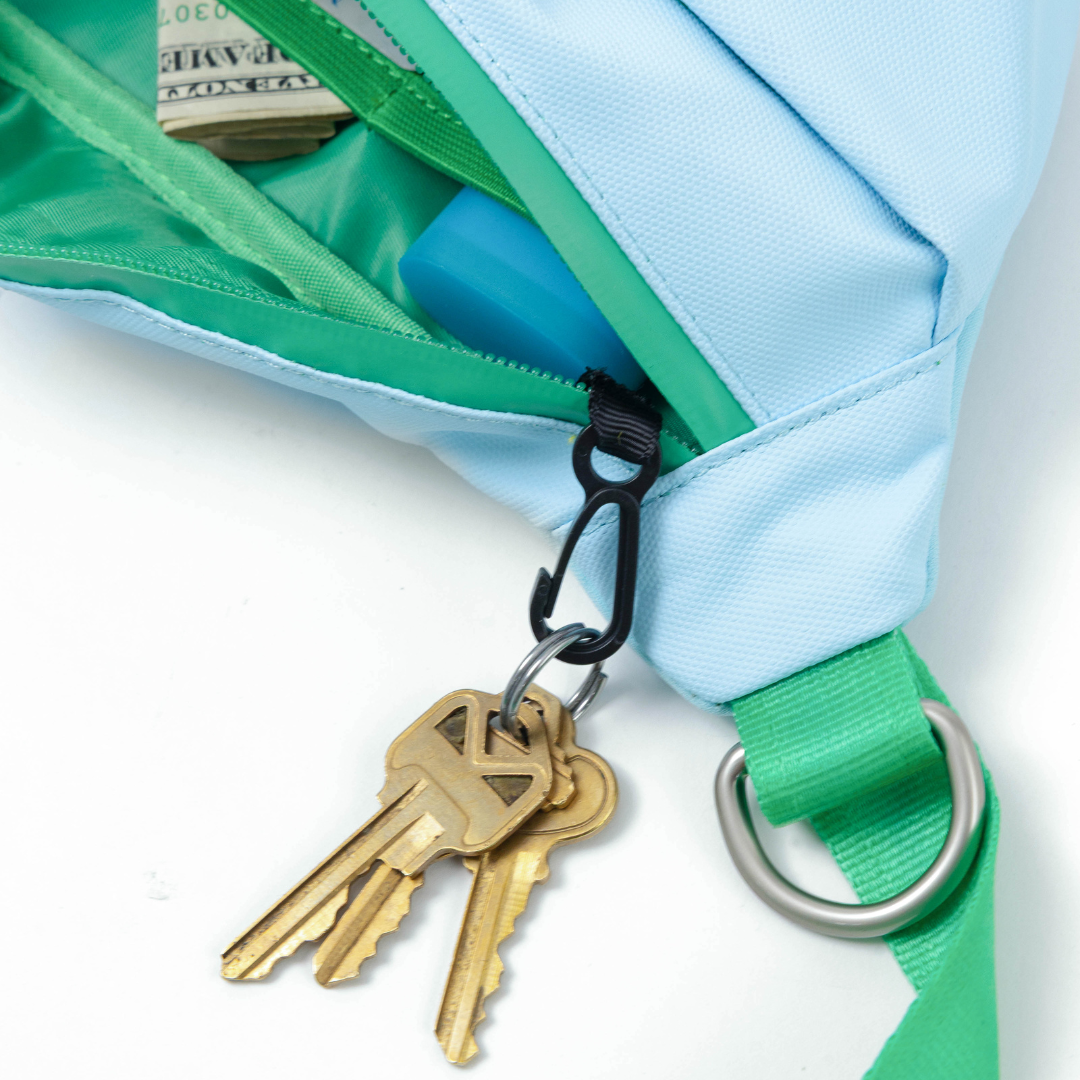 Hands-Free Dog Walking Bag WITH Leash