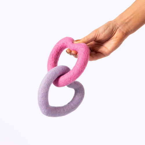 Awoo Sweethearts Felt Tug Toy