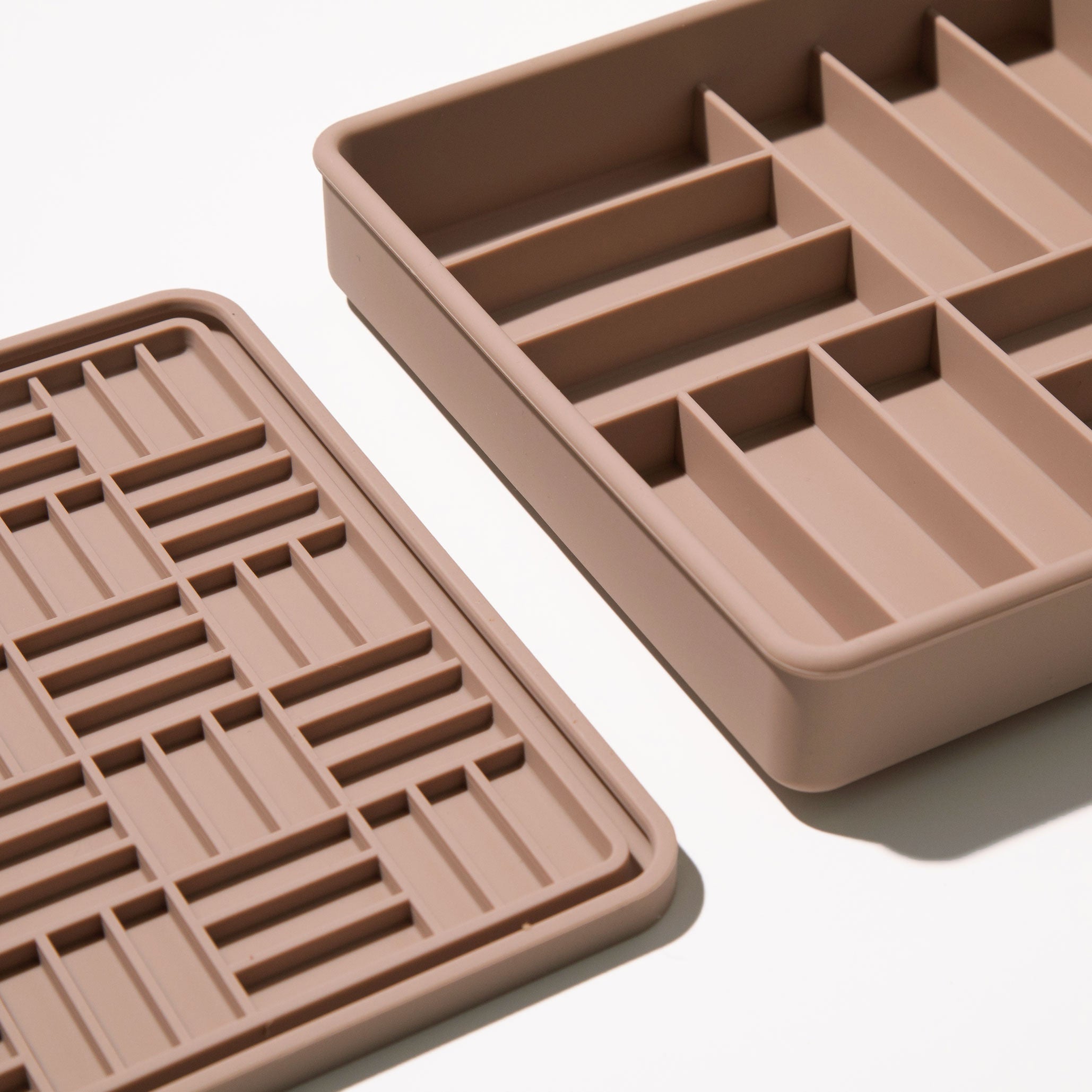 3-in-1 parquet slow feeder bowl - fig