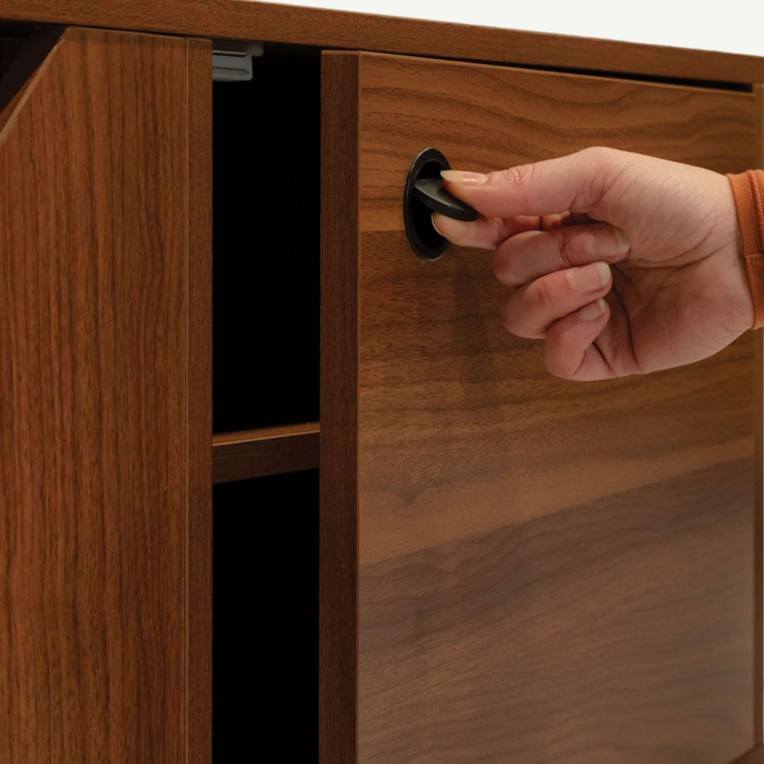 jessie jr. pet cabinet