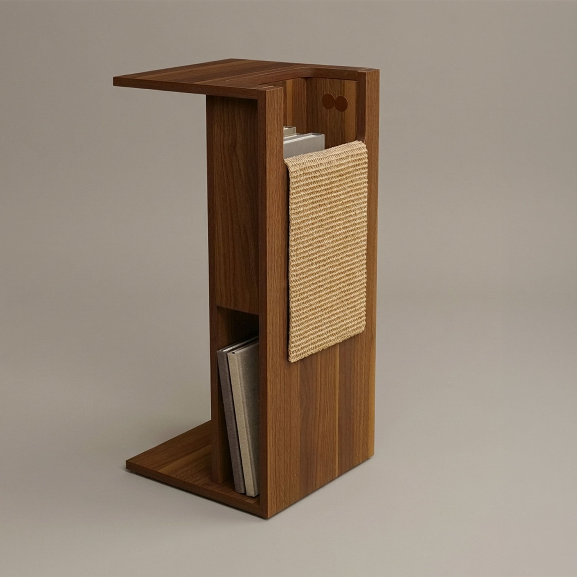Jewl Nesting Table & Cat Scratcher – Oak & Walnut