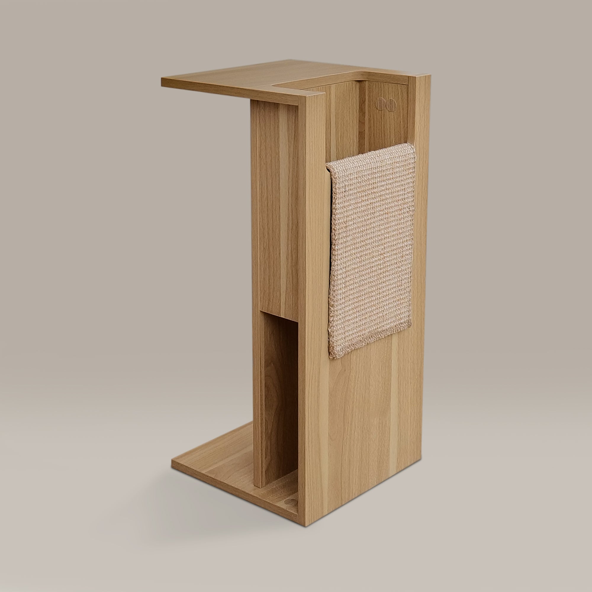 Jewl Nesting Table & Cat Scratcher – Oak & Walnut